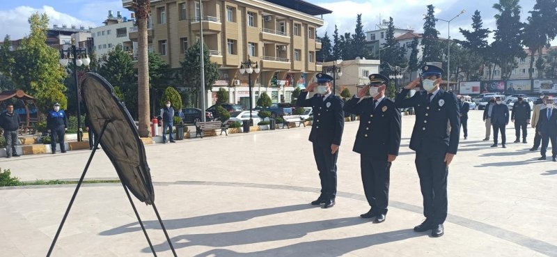 Polis Haftası dolayısıyla Atatürk Meydanında Çelenk sunum Töreni düzenlendi